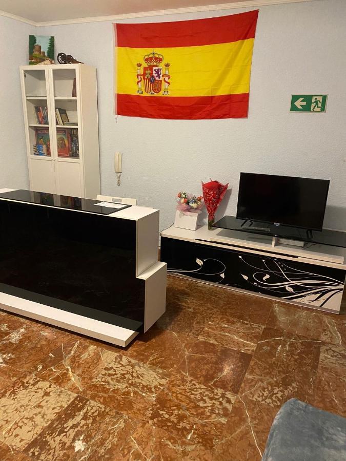Pension El Dorado Alicante Esterno foto